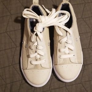 NWOT Crazy 8 New shoes